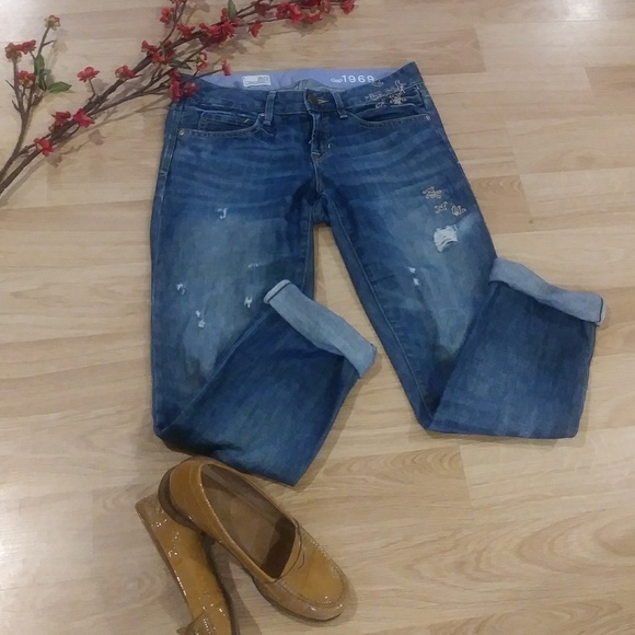 GAP Denim - *Gap Real Straight factory distressed 2/26 jeans*